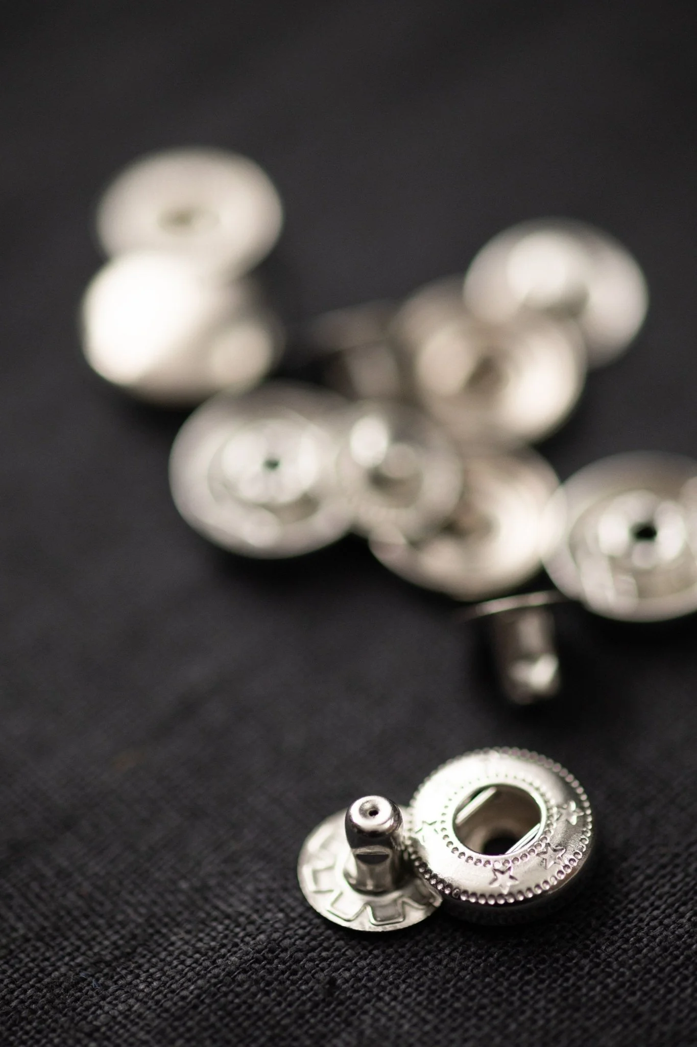 14mm Nickel Metal Snaps - Merchant & Mills (pack of 20) - Image 2