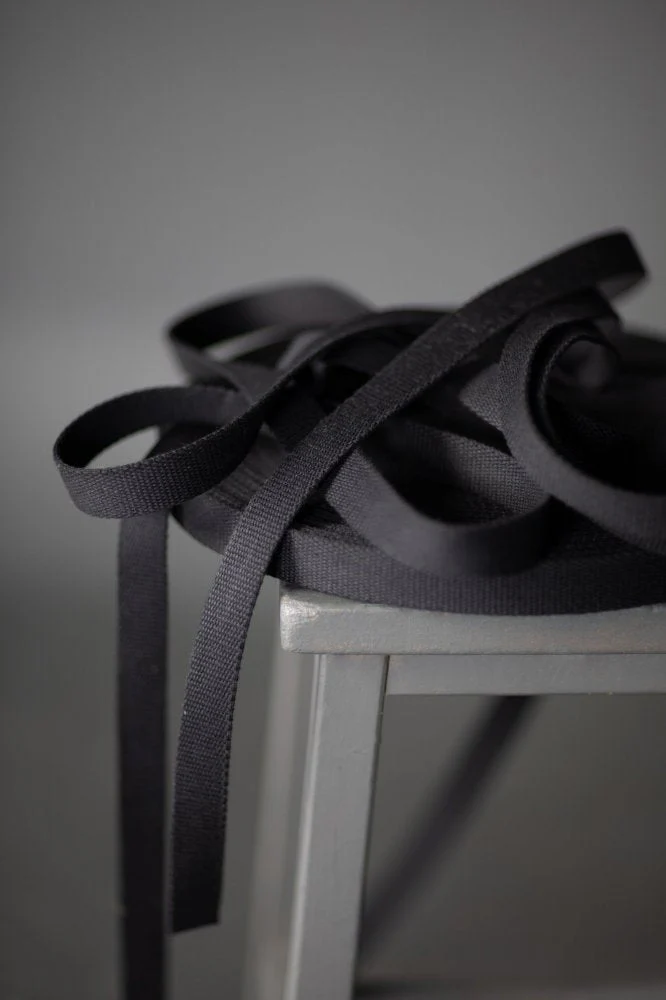 25mm Cotton Webbing - Black - Merchant & Mills (Per Meter)