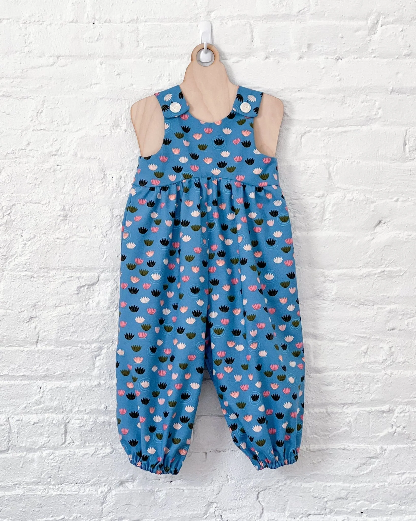 Floating Flora - Spring Riviere - Kate Merritt - Cloud 9 Fabrics - Poplin - Image 6