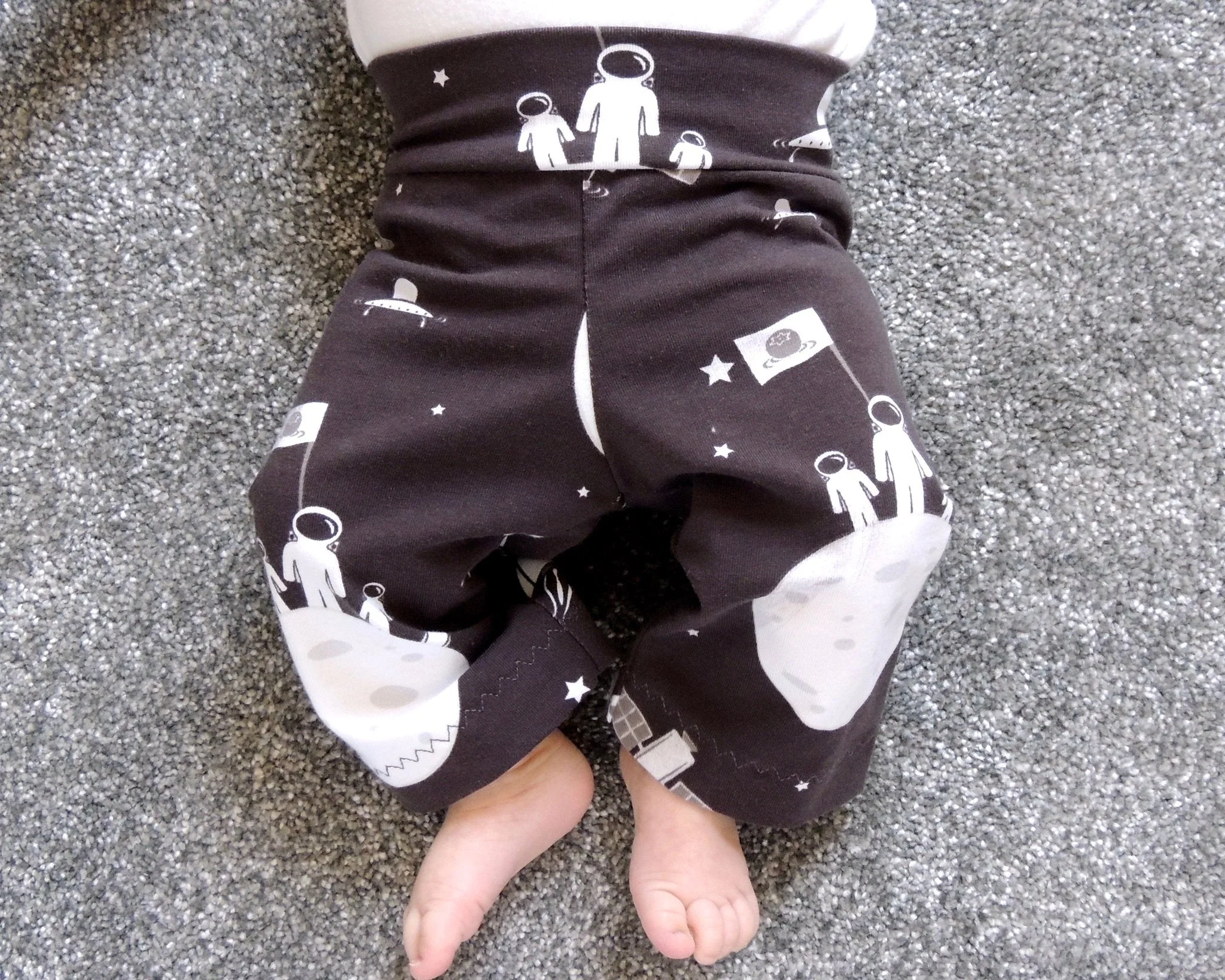 Roo Top + Marley Bottoms (0-24m) Baby + Toddler Sewing Pattern - Dhurata Davies - Image 8