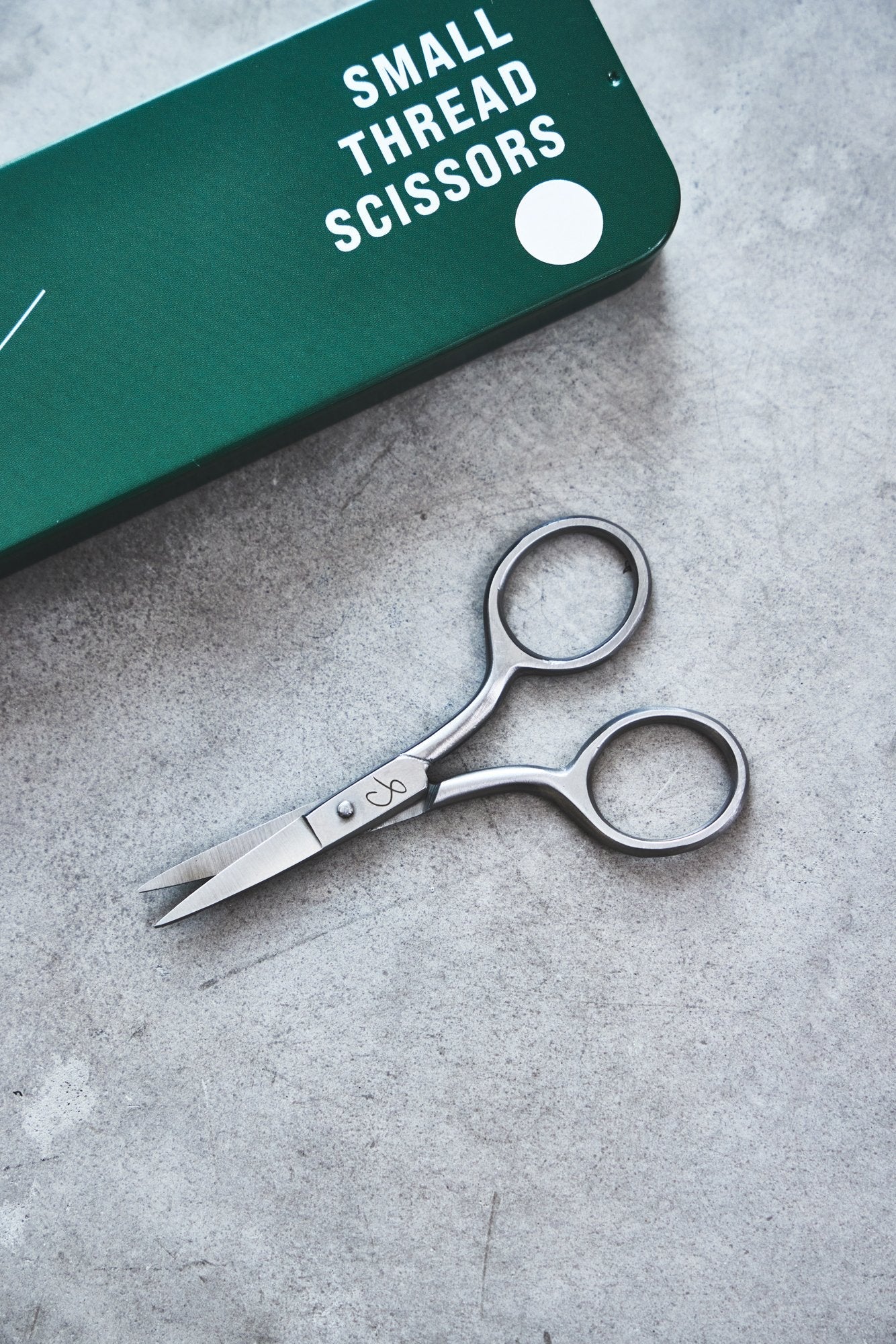 Small Thread Scissors - Black or Steel - Sewply - Image 6