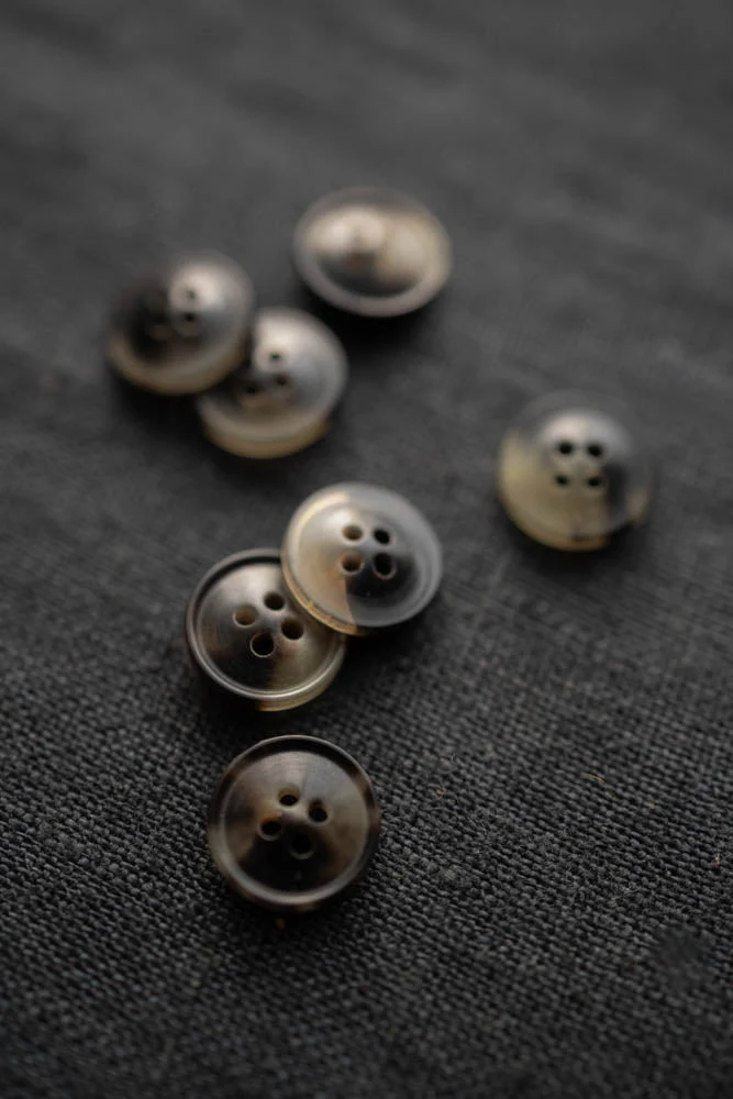Smokey Brown Horn Shirt Button - Merchant & Mills - 11mm