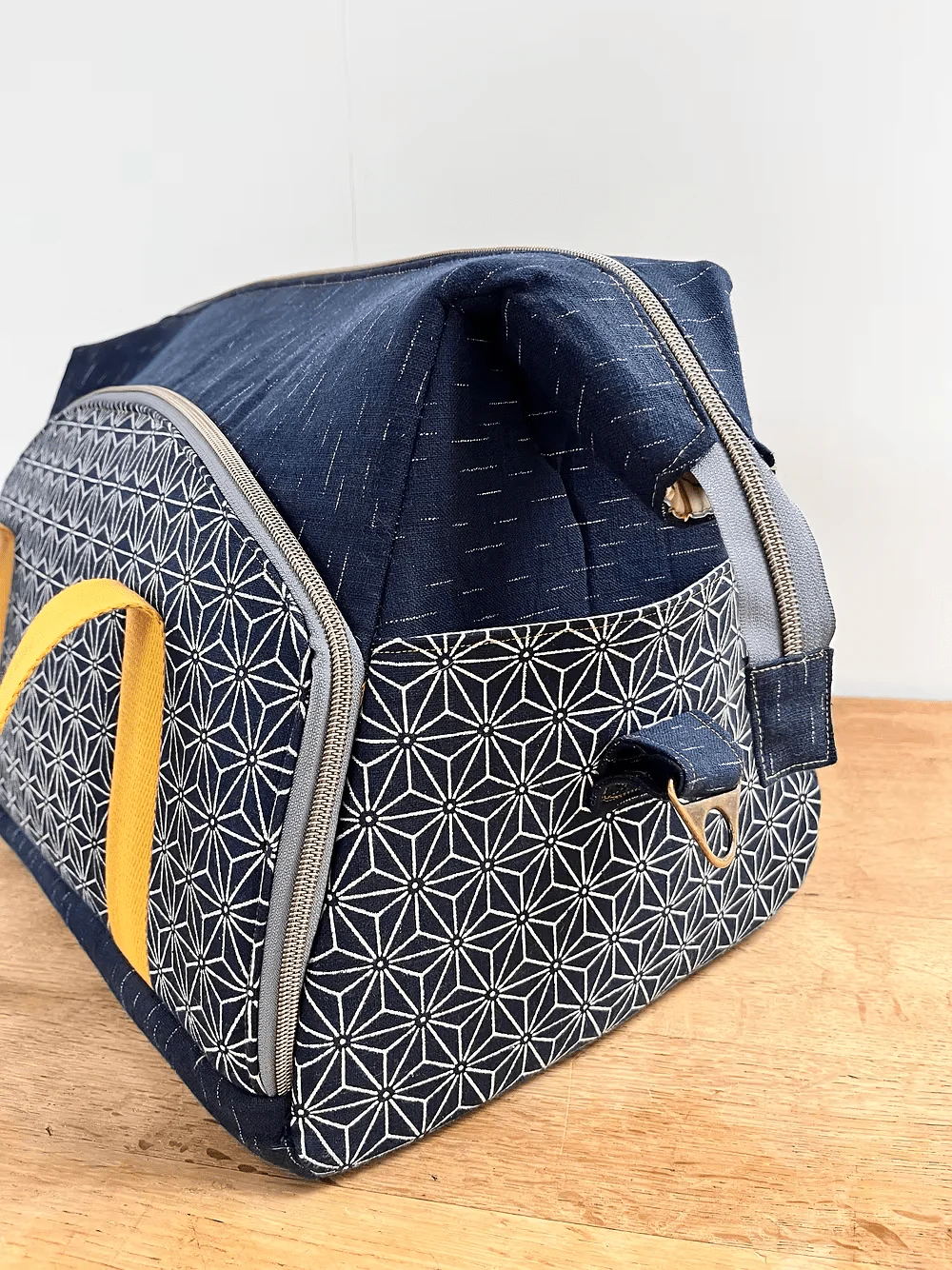 Somerley Tote Paper Pattern - Two Stitches Patterns - Image 2