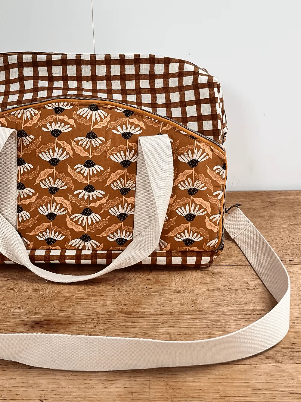 Somerley Tote Paper Pattern - Two Stitches Patterns - Image 3