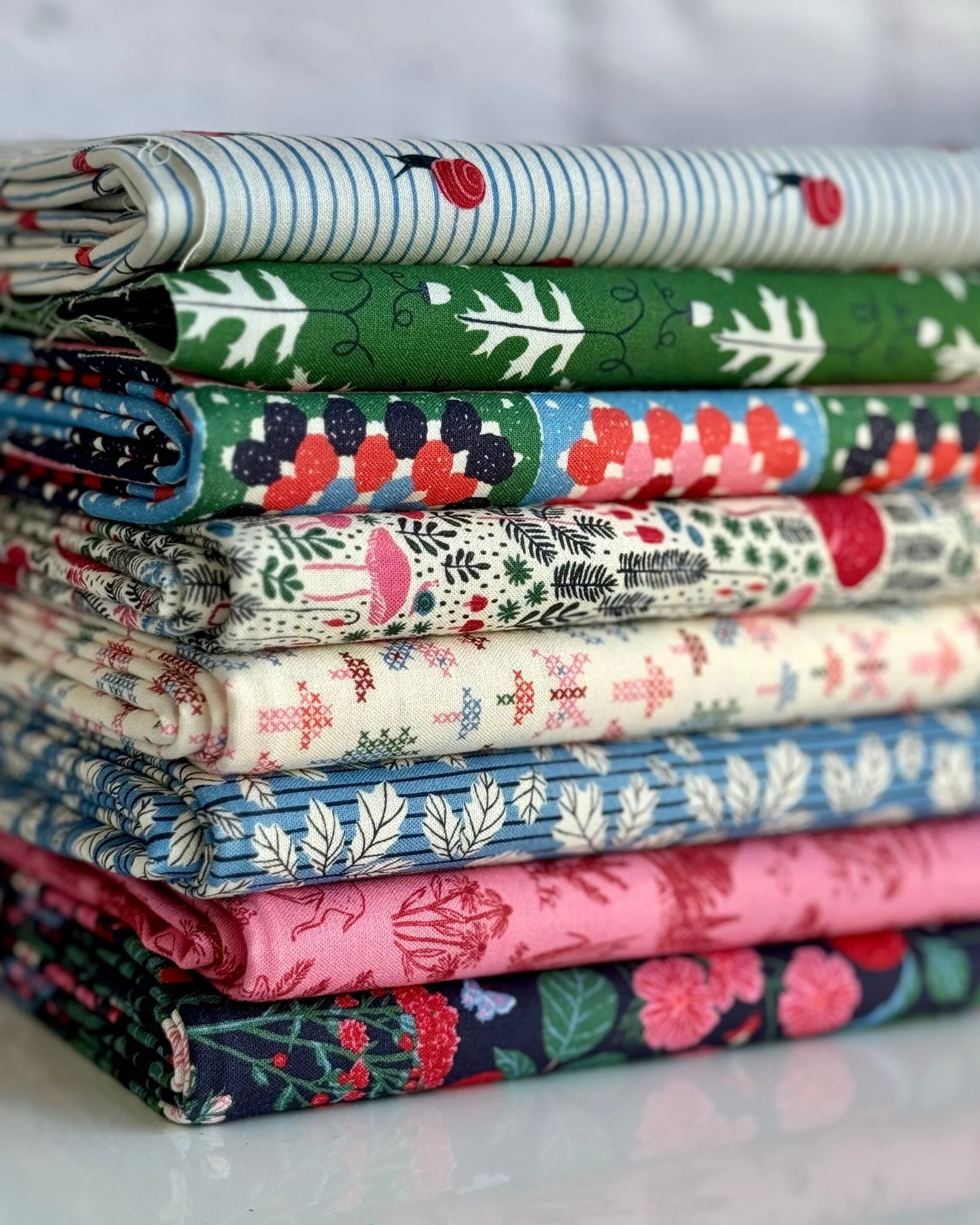 Surprise Snails - Autumn Walk - Emily Taylor - Cloud 9 Fabrics - Poplin - Image 4