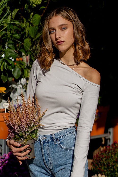 The Liza Top - Paper Sewing Pattern - Juliana Martejevs - Image 2