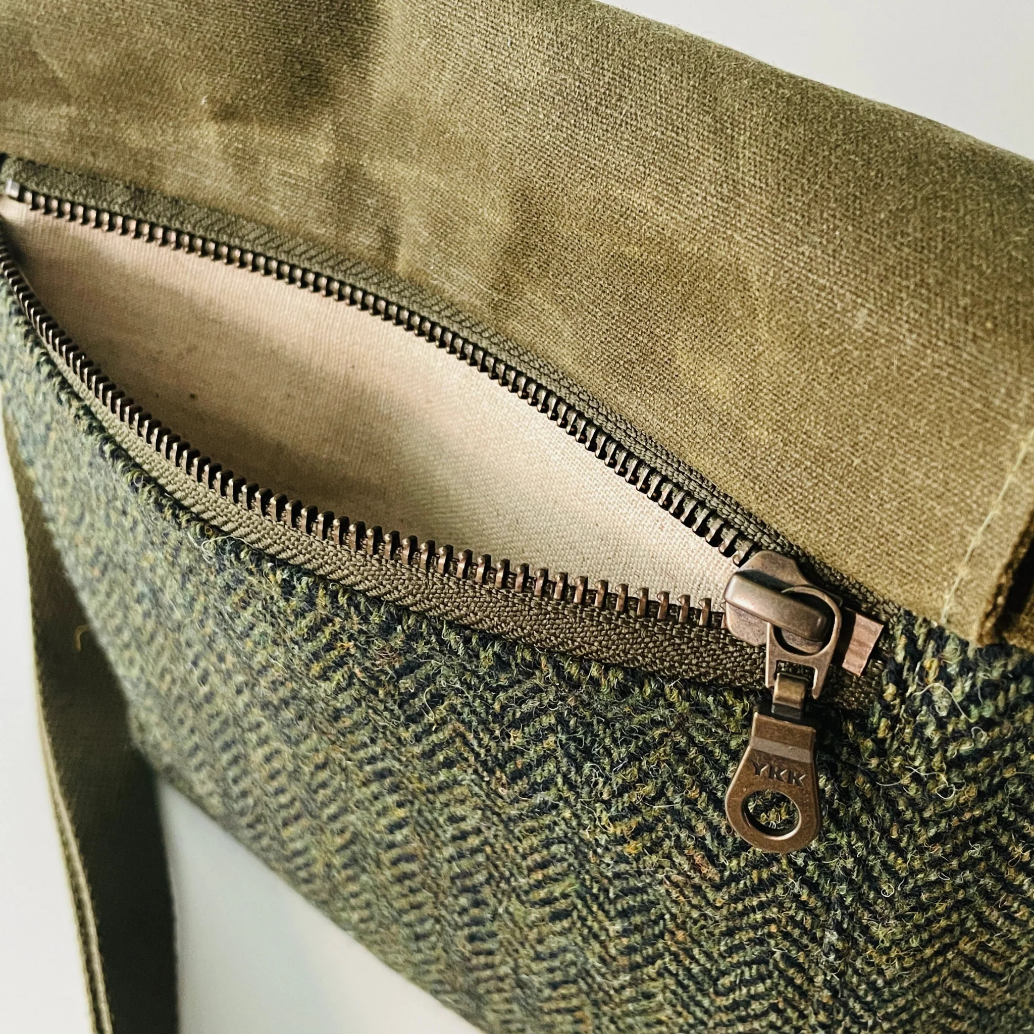 The Sequoia Satchel - Paper Pattern - Hammerstitch - Image 11