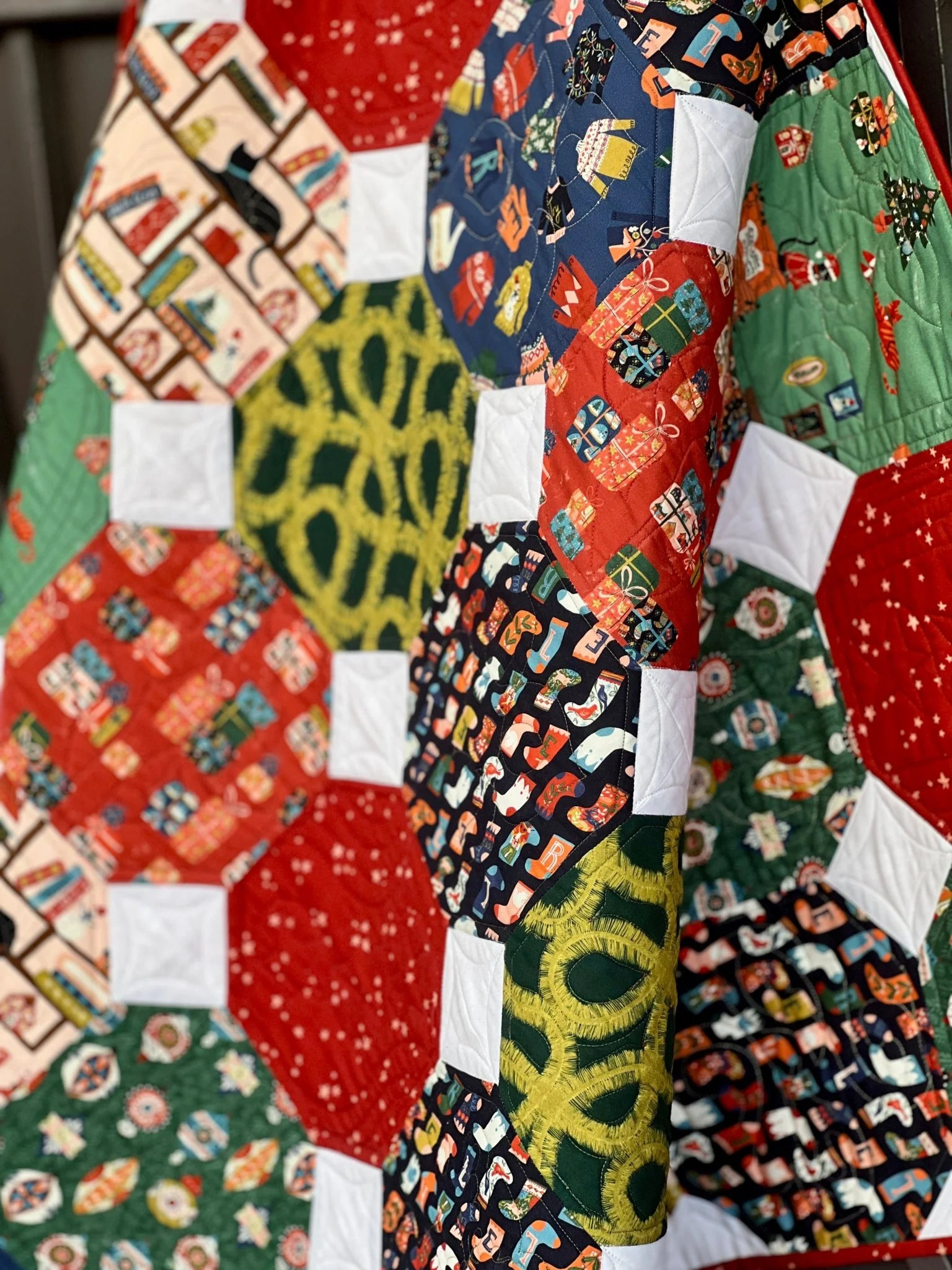 Tinsel - Tinsel Time! - Louise Cunningham - Cloud 9 Fabrics - Poplin - Image 7