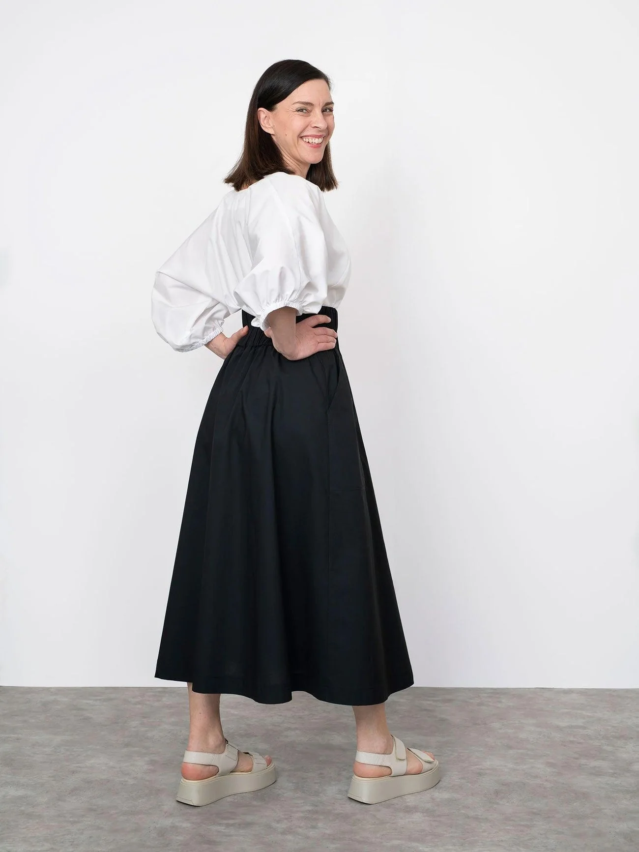V-Neck Cuff Top Pattern - The Assembly Line - Image 2