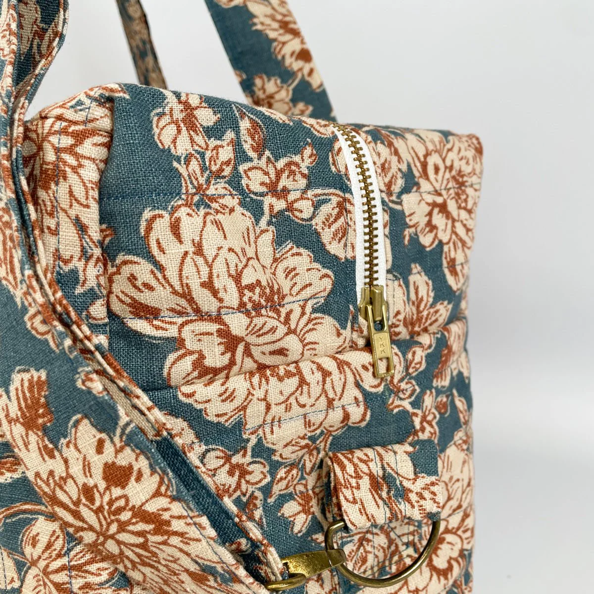 Voyage Travel Bag & Vanity Case Sewing Pattern - Ikatee - Image 13