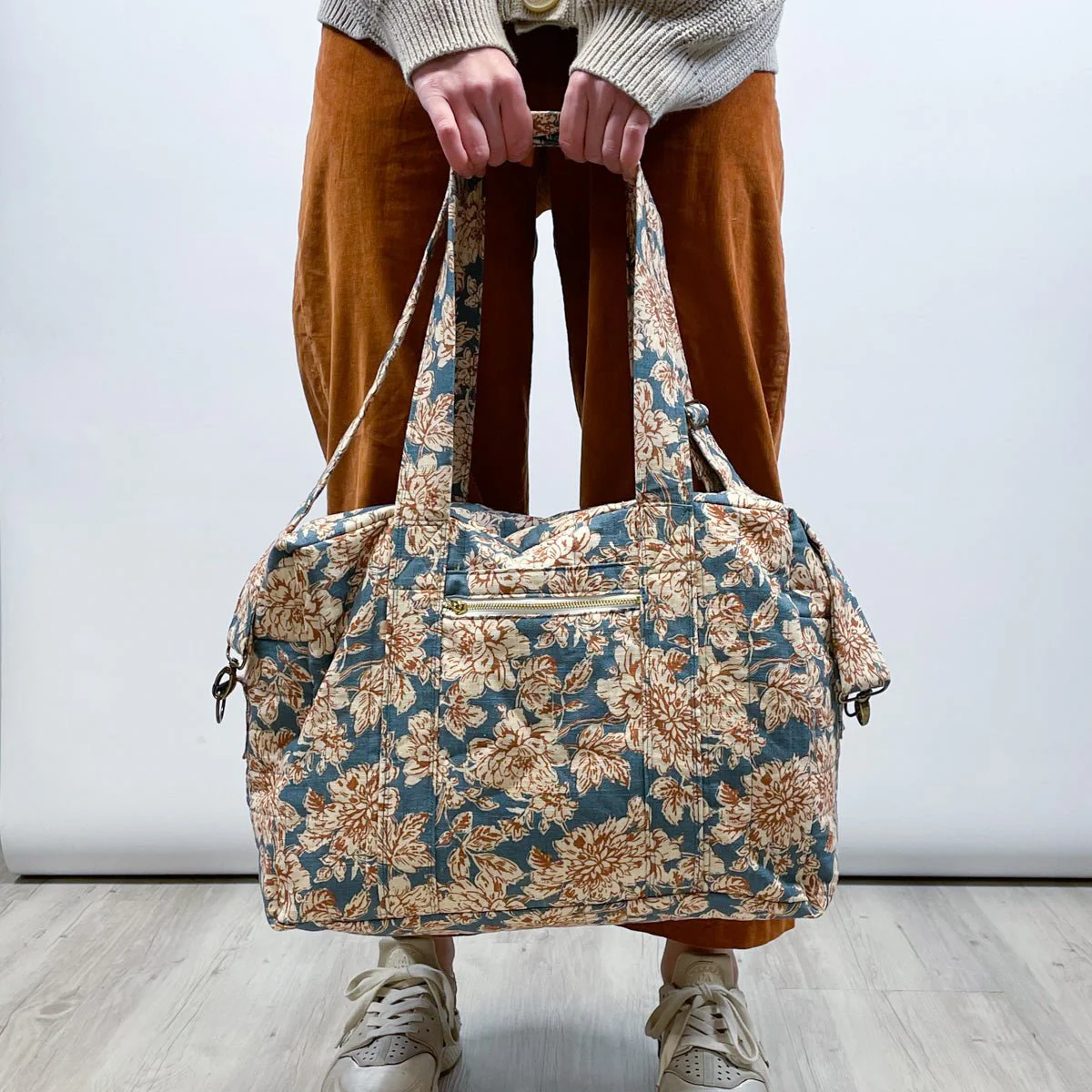 Voyage Travel Bag & Vanity Case Sewing Pattern - Ikatee - Image 14